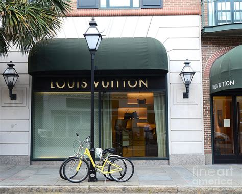 louis vuitton charleston photos|charleston louis vuitton store.